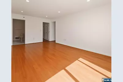100 Old Palisade Road 914 #914, Fort Lee, NJ 07024 - Photo 10