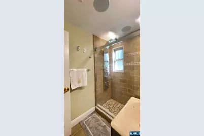 1267 Anderson Avenue #1, Fort Lee, NJ 07024 - Photo 10