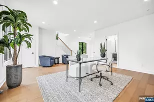 2 Skye Dr, Paramus, NJ 07652 - Photo 22