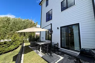 2 Skye Dr, Paramus, NJ 07652 - Photo 32