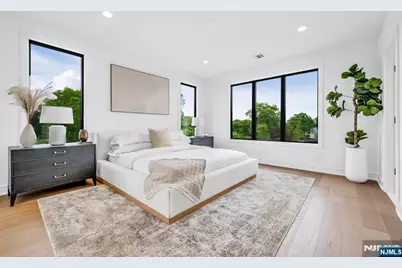 2 Skye Drive, Paramus, NJ 07652 - Photo 10