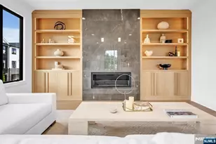 2 Skye Dr, Paramus, NJ 07652 - Photo 4