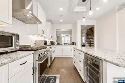 6 Marion Avenue B #B, Cliffside Park, NJ 07010 - Photo 8