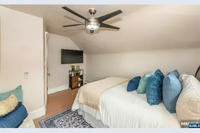 133 Forest Avenue, Lyndhurst Township, NJ 07071 - Photo 30