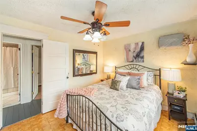 133 Forest Avenue, Lyndhurst Township, NJ 07071 - Photo 32