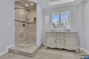 323 Van Houten Ave, Passaic, NJ 07055 - Photo 12