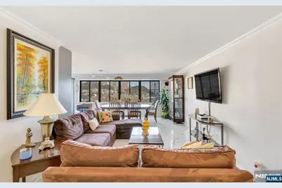 1203 River Road 8B #8B, Edgewater, NJ 07020 - Photo 6