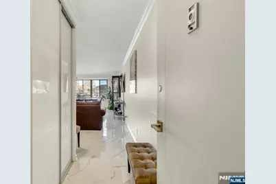 1203 River Road 8B #8B, Edgewater, NJ 07020 - Photo 2