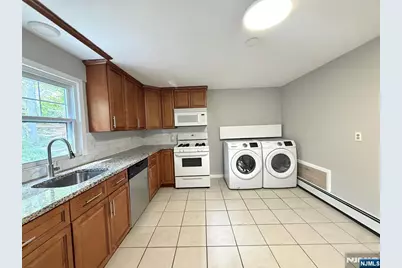 175 Van Winkle Street 2nd Fl #2nd fl, East Rutherford, NJ 07073 - Photo 10
