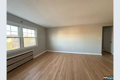 175 Van Winkle Street 2nd Fl #2nd fl, East Rutherford, NJ 07073 - Photo 8