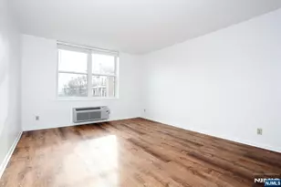 200 Grand Cove Way 2A, Edgewater, NJ 07020 - Photo 20