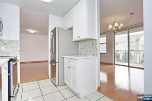 200 Grand Cove Way 2A, Edgewater, NJ 07020 - Photo 16