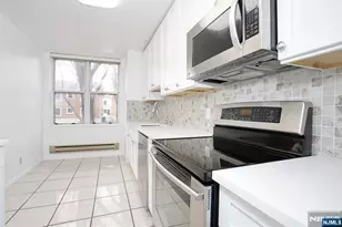 200 Grand Cove Way 2A, Edgewater, NJ 07020 - Photo 18