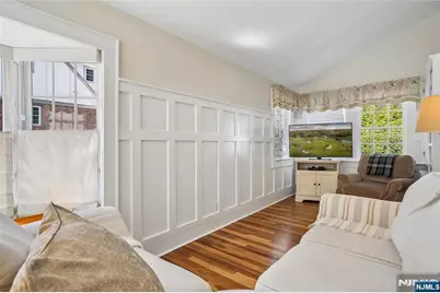 25 Bowers Road, Caldwell, NJ 07006 - Photo 14