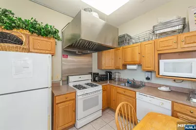 454 Cambridge Drive, Butler, NJ 07405 - Photo 24