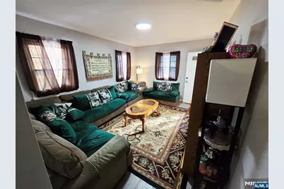 451 Wilson Avenue, Lyndhurst Township, NJ 07071 - Photo 10