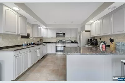 18 Harwood Place, Wayne, NJ 07470 - Photo 22