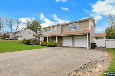 18 Harwood Place, Wayne, NJ 07470 - Photo 4