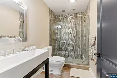 119 Hudson Cove, Edgewater, NJ 07020 - Photo 38