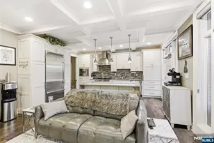 119 Hudson Cove, Edgewater, NJ 07020 - Photo 10