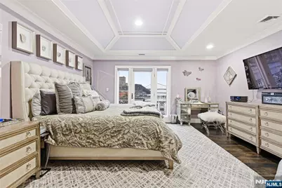 119 Hudson Cove, Edgewater, NJ 07020 - Photo 22