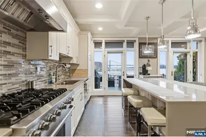 119 Hudson Cove, Edgewater, NJ 07020 - Photo 6