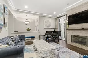 119 Hudson Cove, Edgewater, NJ 07020 - Photo 18
