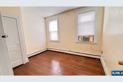 758 Hamilton Street 2 #2, Harrison, NJ 07029 - Photo 6