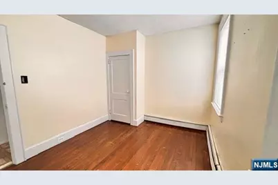 758 Hamilton Street 2 #2, Harrison, NJ 07029 - Photo 8