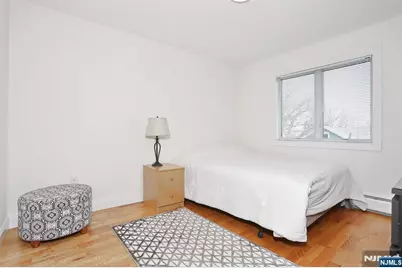 223 Grant Avenue, Cliffside Park, NJ 07010 - Photo 32