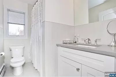 223 Grant Avenue, Cliffside Park, NJ 07010 - Photo 34