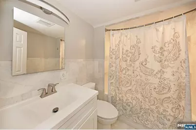 217 Sweetbriar Place, Paramus, NJ 07652 - Photo 16