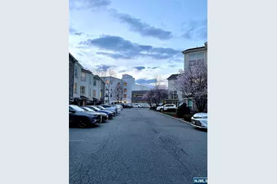 1625 Paterson Plank Road 18 #18, Secaucus, NJ 07094 - Photo 22