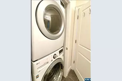 1625 Paterson Plank Road 18 #18, Secaucus, NJ 07094 - Photo 20