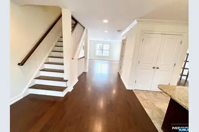 1625 Paterson Plank Road 18 #18, Secaucus, NJ 07094 - Photo 12