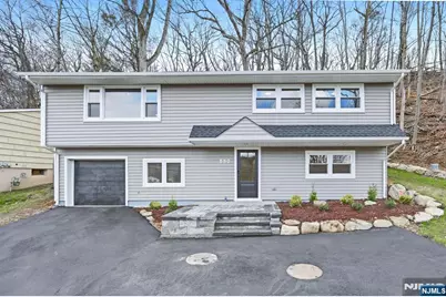 550 Ramapo Valley Road, Oakland, NJ 07436 - Photo 1
