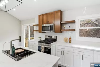 550 Ramapo Valley Road, Oakland, NJ 07436 - Photo 8