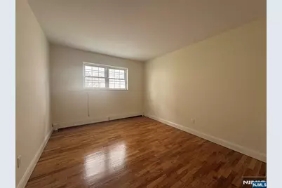 1613 Valley Street 1 Fl #1 fl, Fort Lee, NJ 07024 - Photo 8