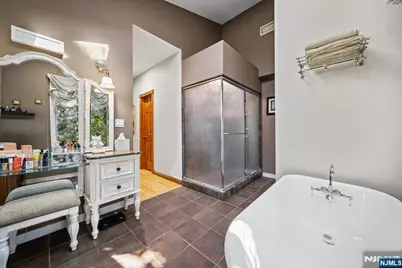 191 Tenafly Road, Tenafly, NJ 07670 - Photo 24