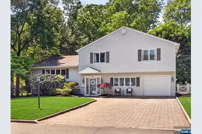 219 Kociemba Drive, River Vale Township, NJ 07675 - Photo 2