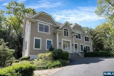 533 W Saddle River Road, Upper Saddle River, NJ 07458 - Photo 1