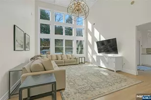 533 W Saddle River Rd, Upper Saddle River, NJ 07458 - Photo 4