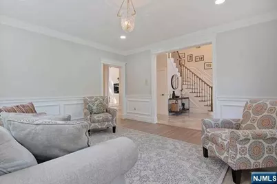 533 W Saddle River Road, Upper Saddle River, NJ 07458 - Photo 8