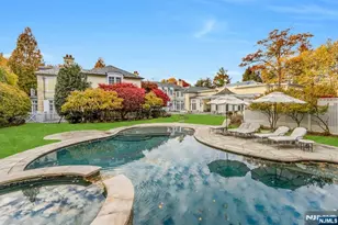 38 Rio Vista Dr, Alpine, NJ 07620 - Photo 32