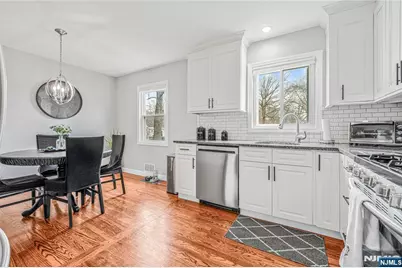 183 Ames Avenue, Bergenfield, NJ 07621 - Photo 10