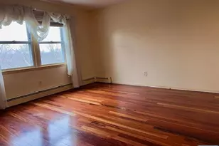 661 Clinton Pl, Ridgefield, NJ 07657 - Photo 8