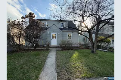 33 Center Street 1 #1, Midland Park, NJ 07432 - Photo 2