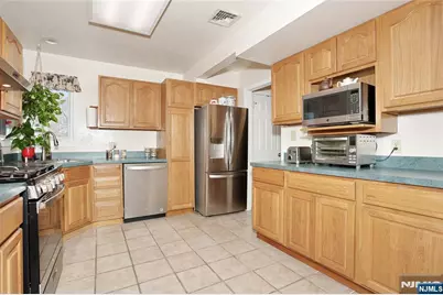 383 Congress Street, New Milford, NJ 07646 - Photo 20