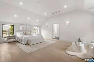 320 Spencer Pl, Paramus, NJ 07652 - Photo 12