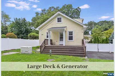 385 Fern Avenue, Wyckoff Township, NJ 07481 - Photo 22